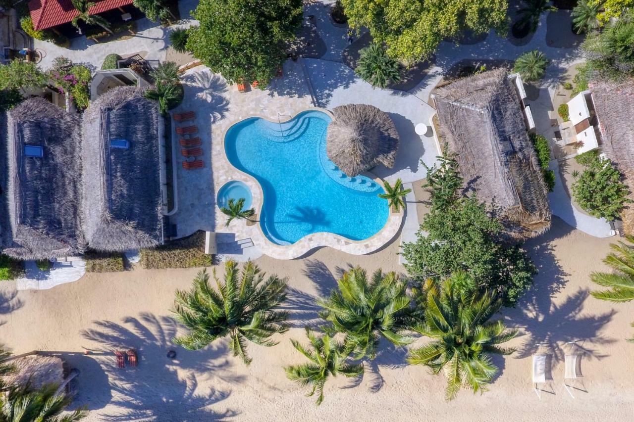 Almond Beach Resort At Jaguar Reef Hopkins Exterior foto